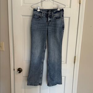 Hollister Med-Rise Relaxed Boot size 25S